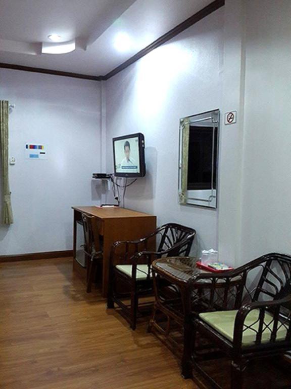 Garden Place Phetchabun Exterior foto